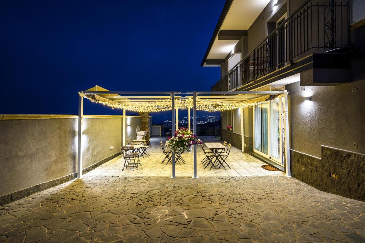 Affittacamere Villa Antonio アーチ・カステッロ エクステリア 写真